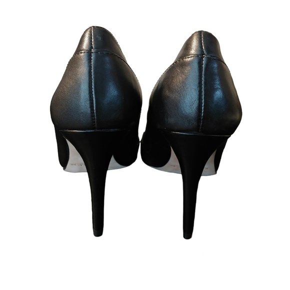 White House Black Market Scarlett Black and White Pumps - Size 9 - Picture 2 of 14